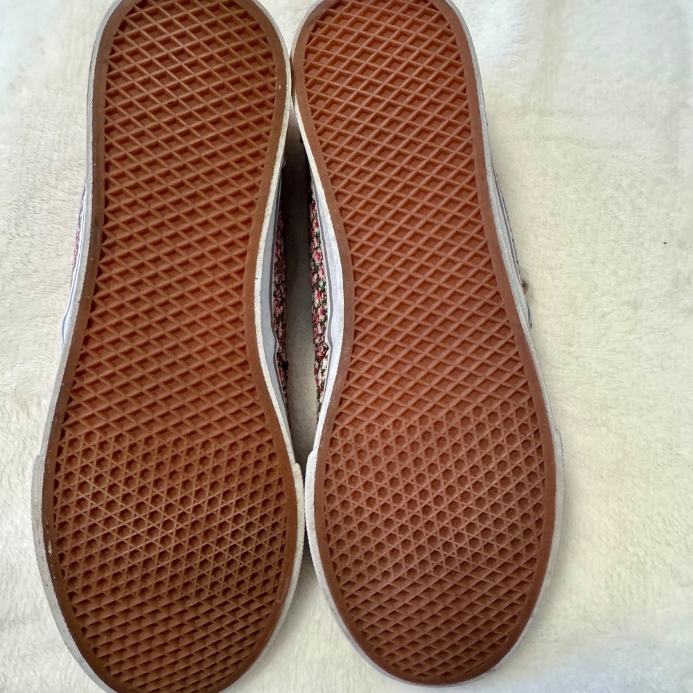 Vans - Picture 5 of 5